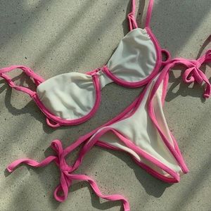 Frankie's Bikinis Strawberry Shortcake - Maggie + Connor set size Small